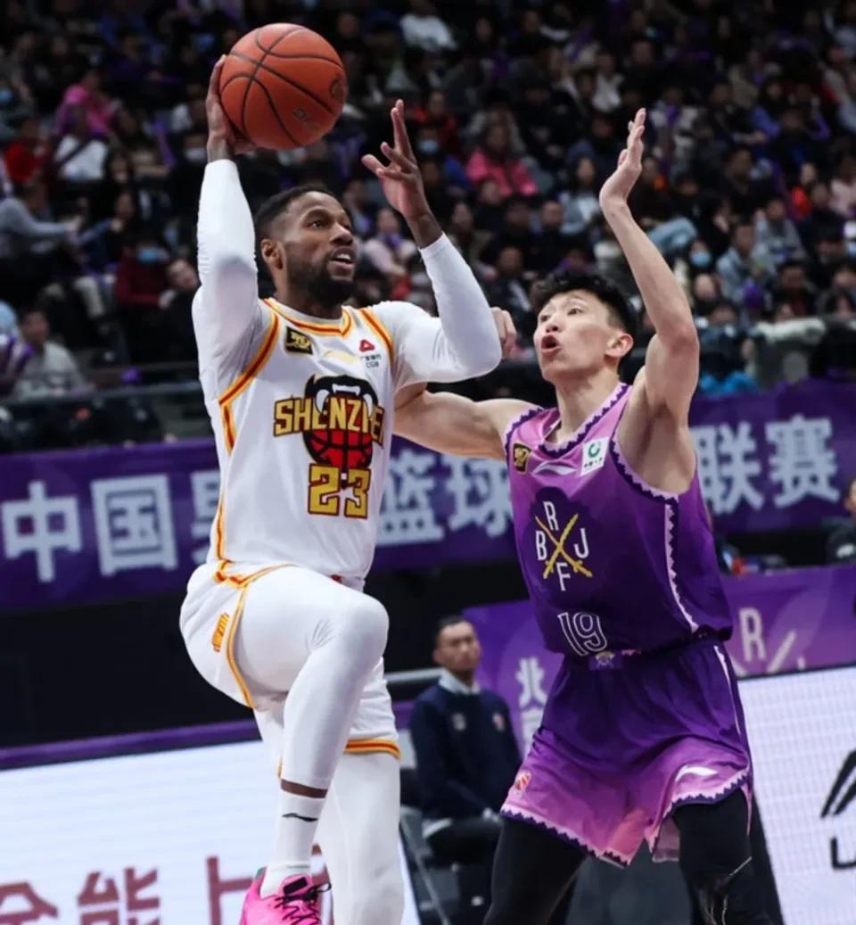 包含深圳队客场大胜,取得开门红,球员表现出色的词条 包含深圳队客场大胜,取得开门红,球员表现出色的词条