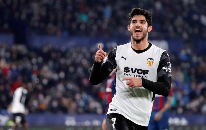 开云体育APP下载-瓦伦西亚客场大捷,收获三分的简单介绍