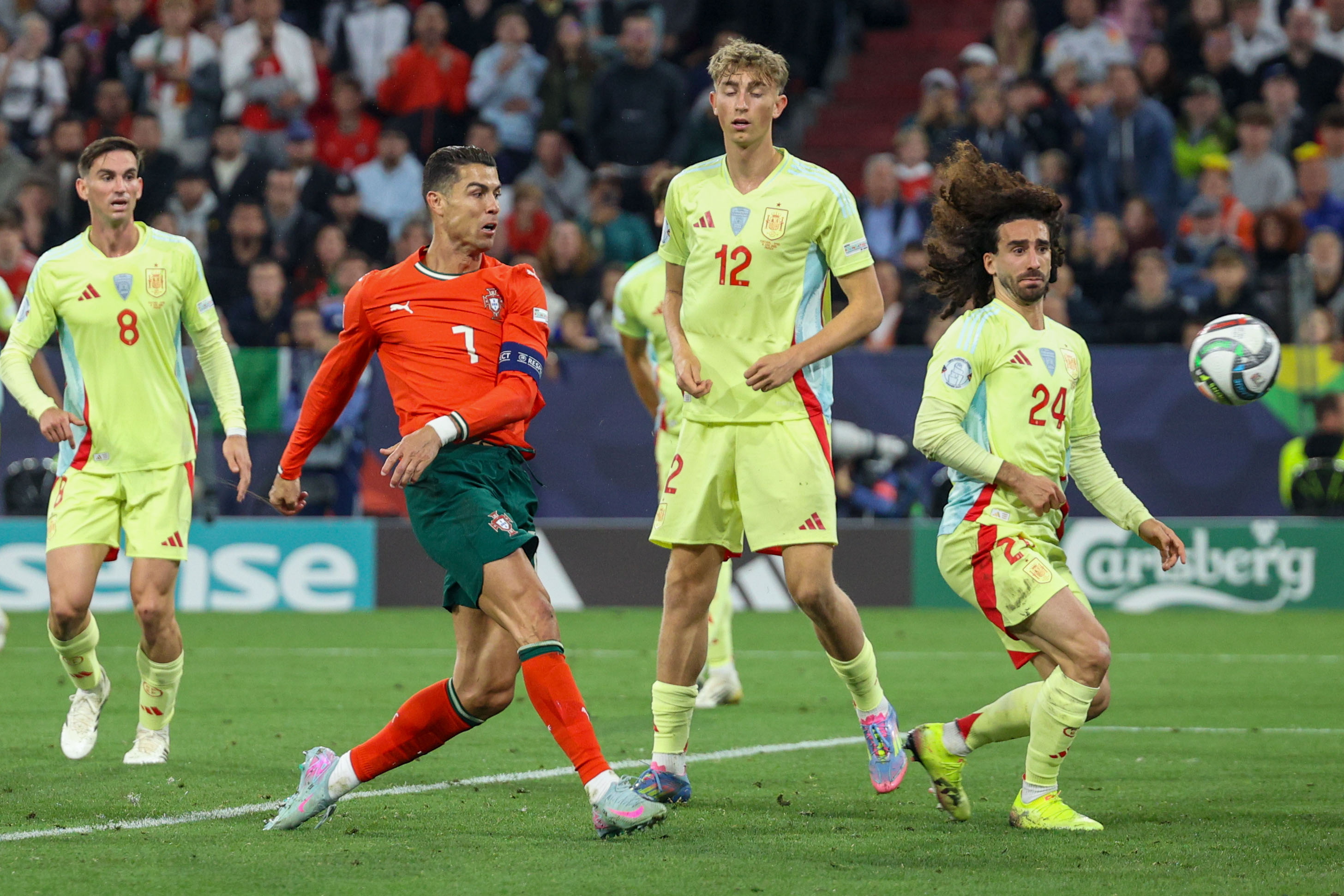 葡萄牙球队在欧洲赛场大获全胜 葡萄牙球队在欧洲赛场大获全胜