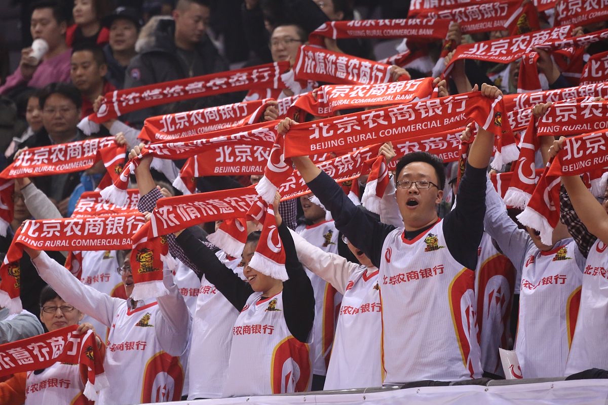 开云体育在线-比赛场上万众瞩目，中国队实力显现的简单介绍