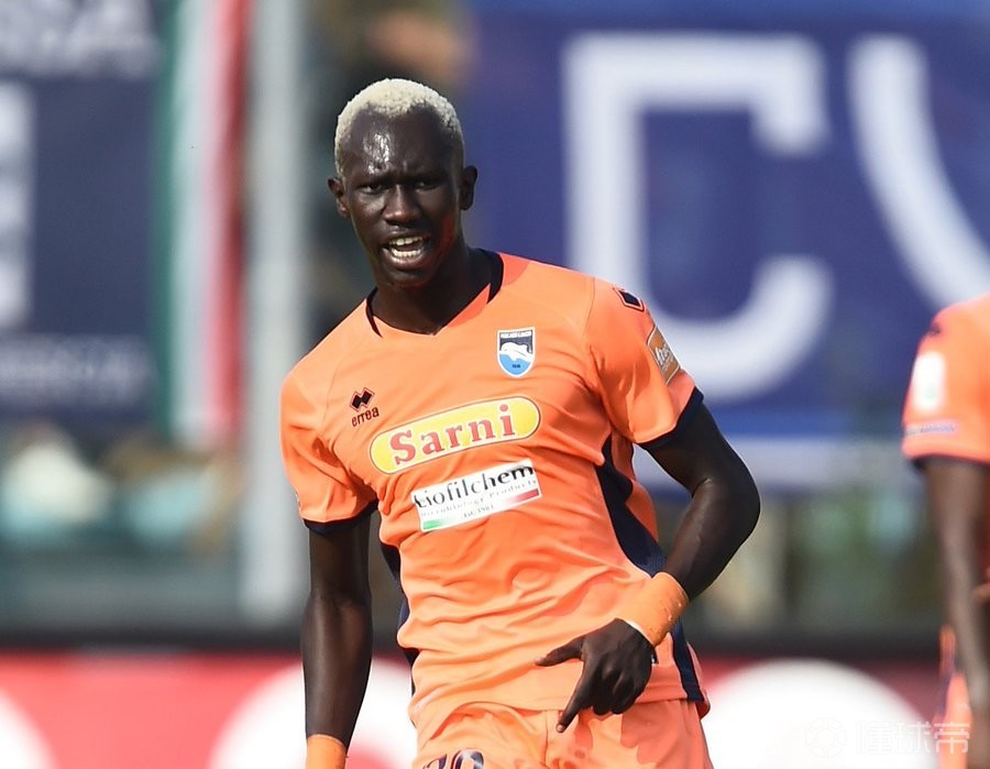 关于摩纳哥客场逆转佩斯卡拉，获得关键三分的信息