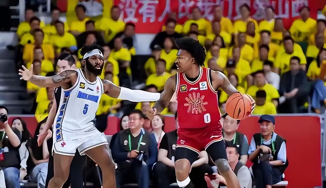 开云官网-福建队轻取北京队，麦科勒姆统治全场