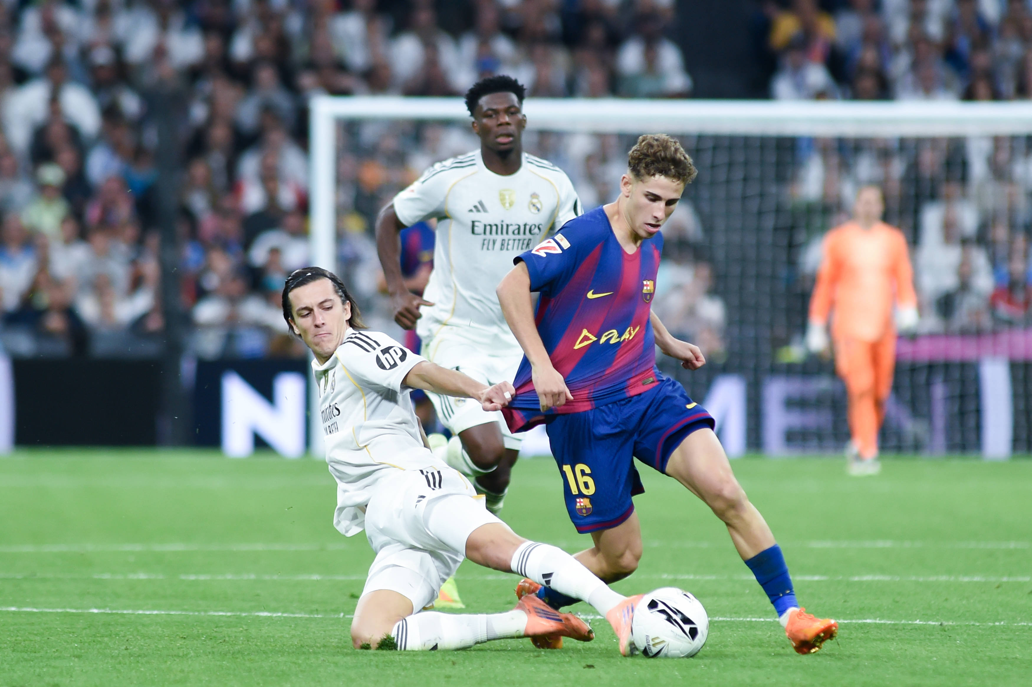 开云体育在线-包含日本险胜巴萨，楚阿梅尼高光表现的词条