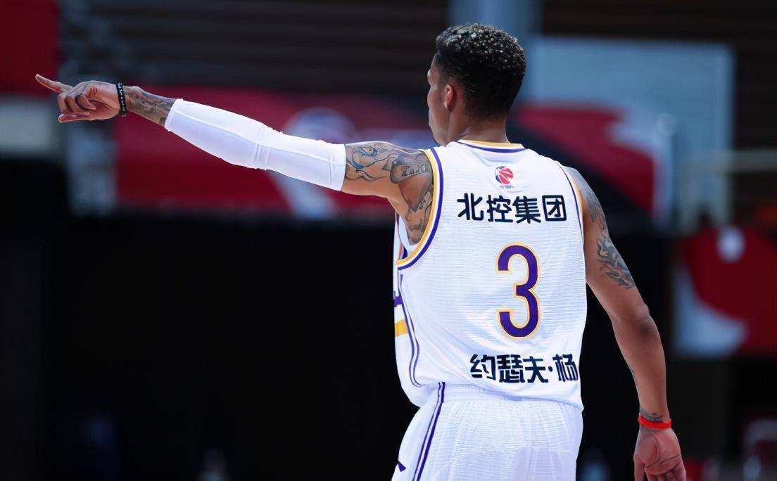 开云体育官网-关于阿斯顿马丁鏖战红牛车队,周冠宇状态火热的信息