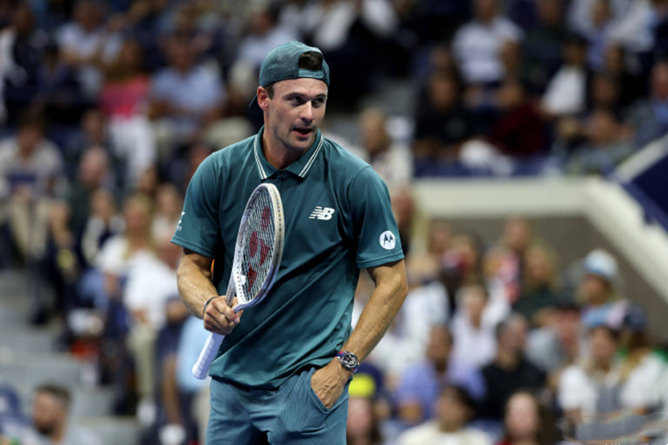 开云体育APP下载-美网横扫拉沃尔杯,西西帕斯统治全场