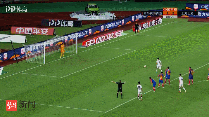 上海上港客场逼平，艰难保住榜首位置