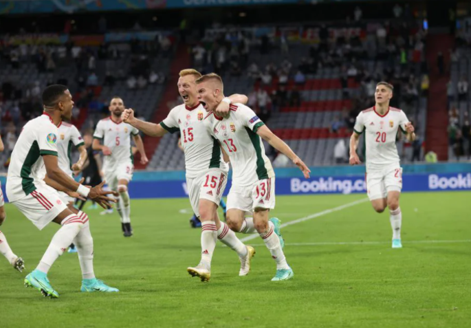 意大利队客场逆转罗马尼亚队晋级