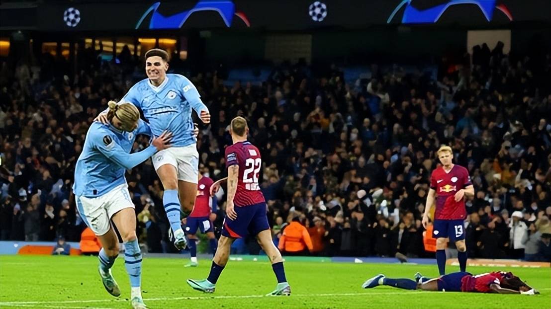 曼城翻盘巴黎,阿尔瓦雷斯关键制胜 曼城翻盘巴黎,阿尔瓦雷斯关键制胜