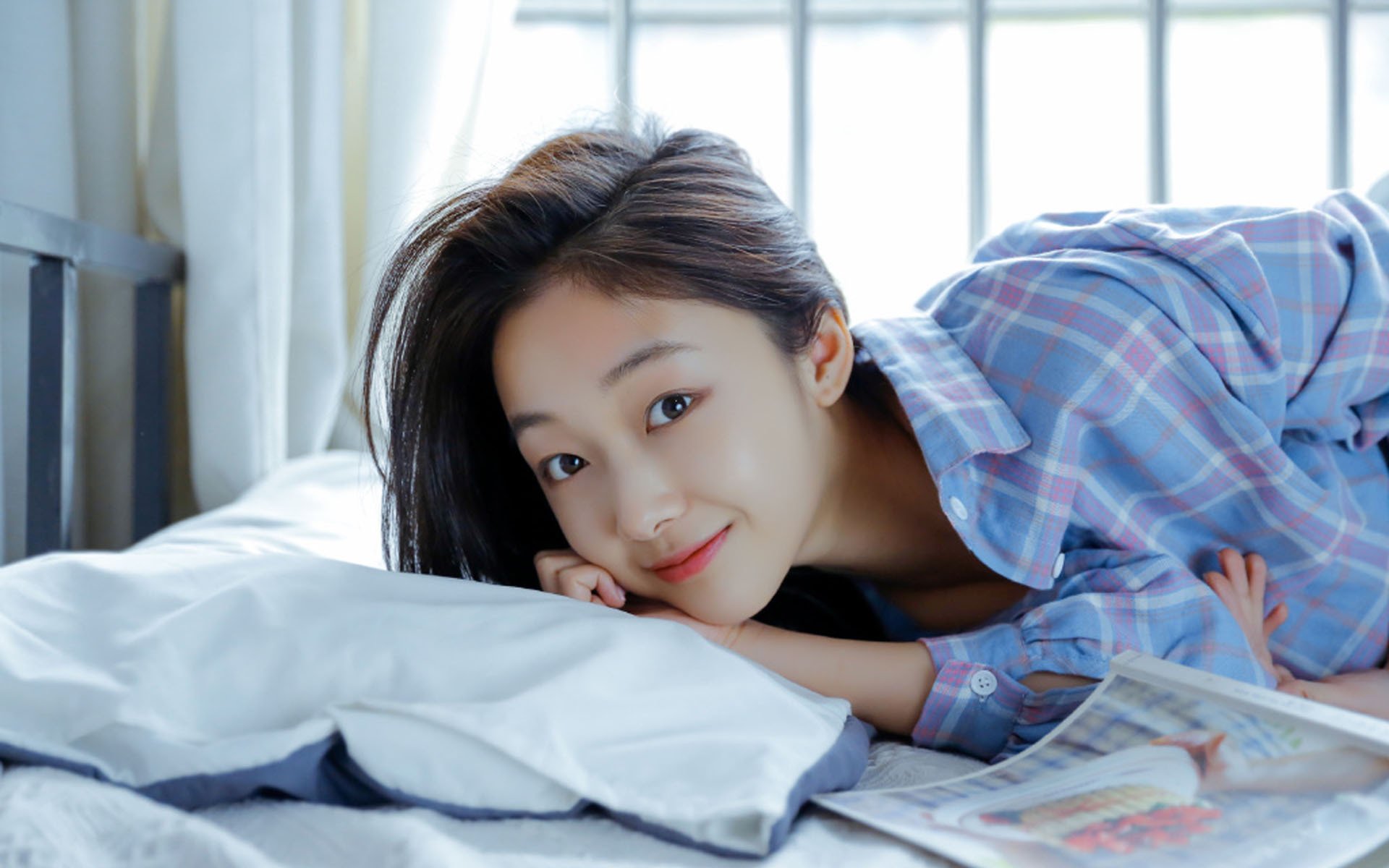 足球智慧驱动赛车胜利,里昂末节逆转日本启发黄喜灿F1揭幕战统治表现