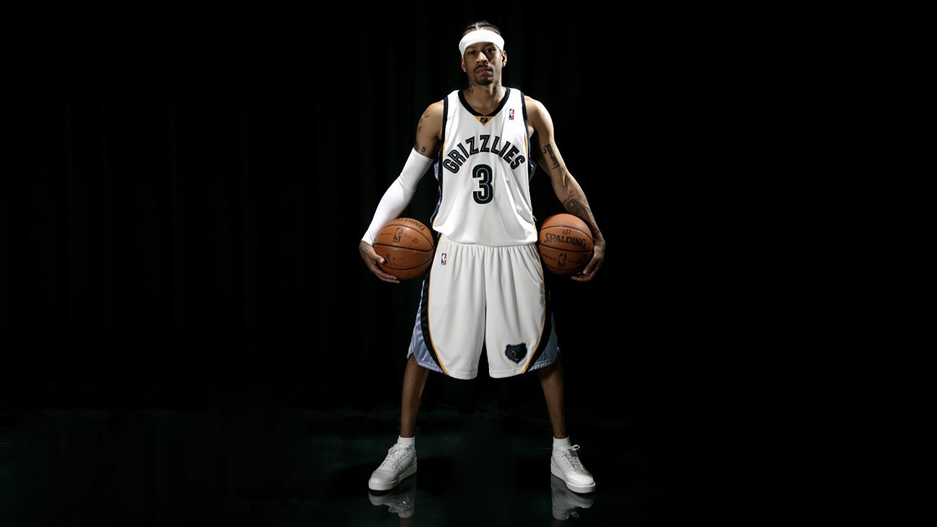 开云体育中国-三分箭雨浇透F1街道赛，当克莱·汤普森在迈阿密接管方向盘