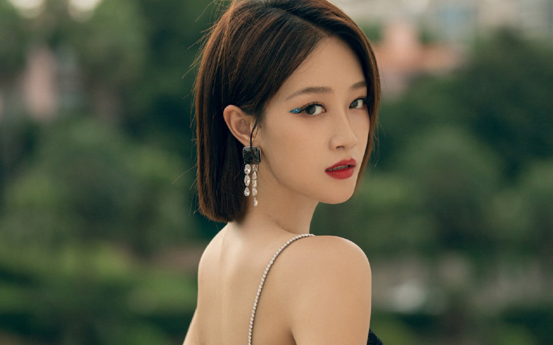 开云体育入口-欧亚争霸，当戈贝尔的舞台横跨大洋，巨人无疆