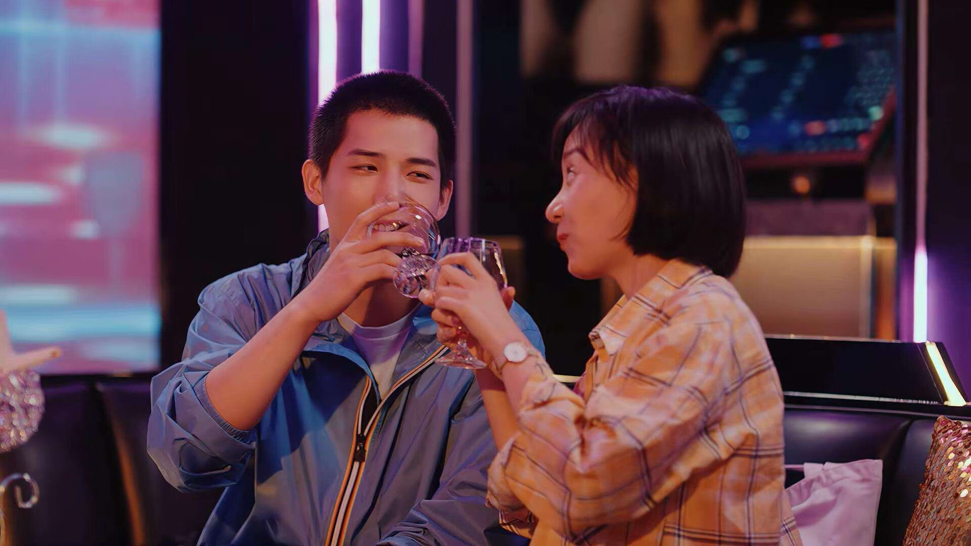 速度与节奏的竞技艺术,F1巴林揭幕战与CBA焦点战的双重奏