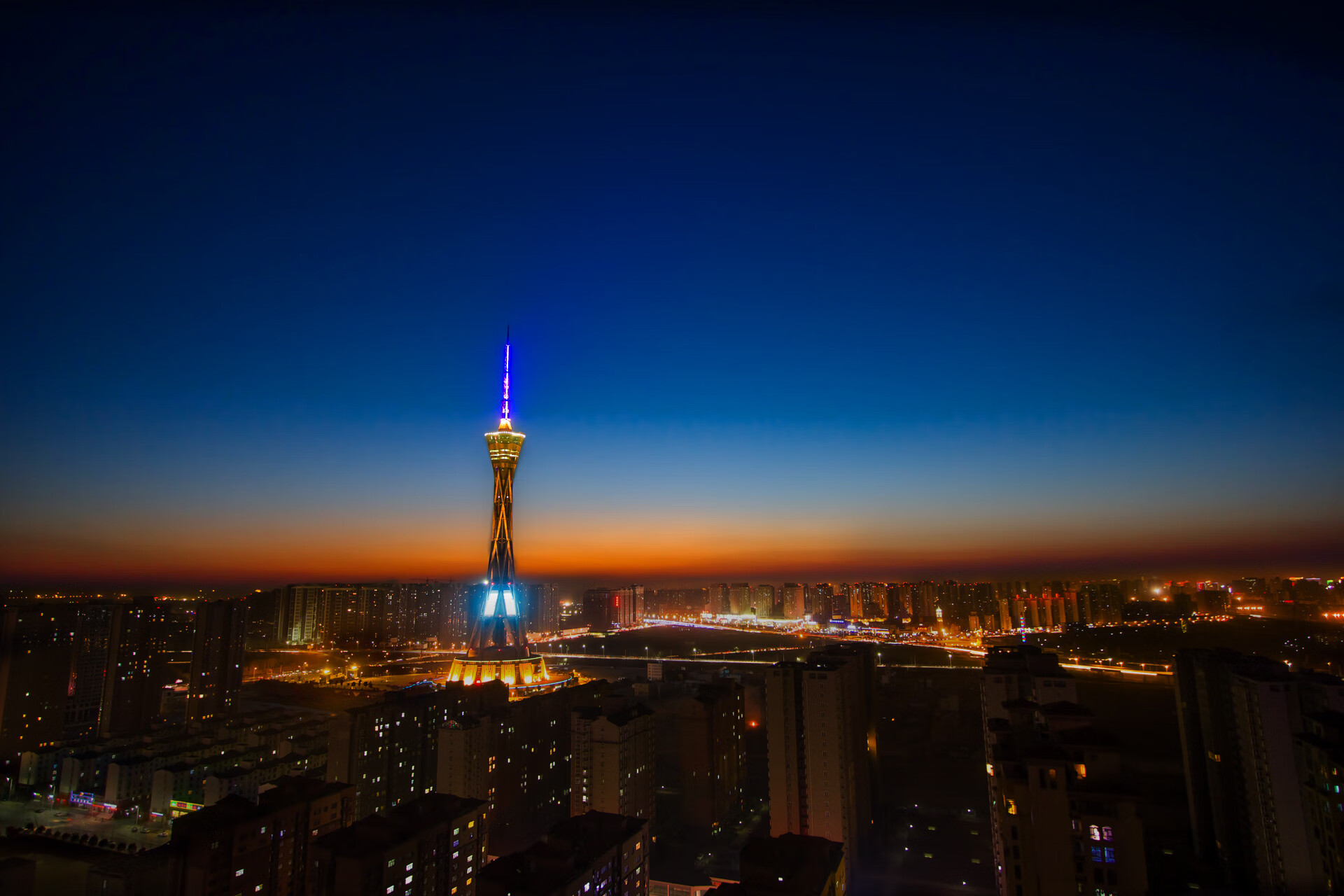 隔空对决,班凯罗羽翼下的统治力,奏响鹈鹕新乐章